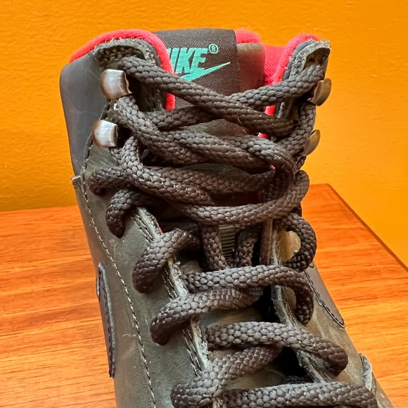 Nike Acorra Sneakerboot size 8 - Picture 7 of 7